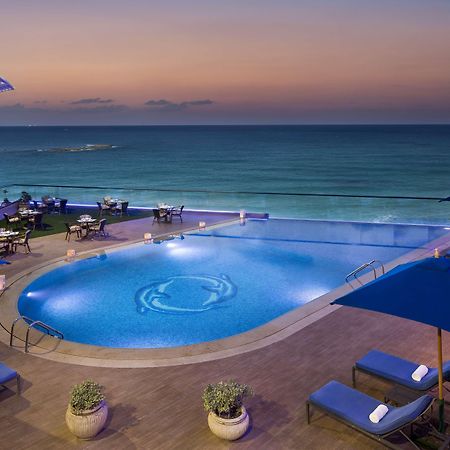 Hilton Alexandria Corniche Hotel Facilidades foto The pool at the hotel