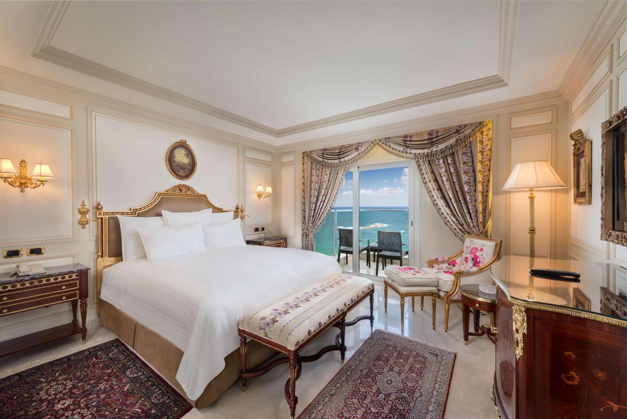 Hilton Alexandria Corniche Hotel Exterior foto