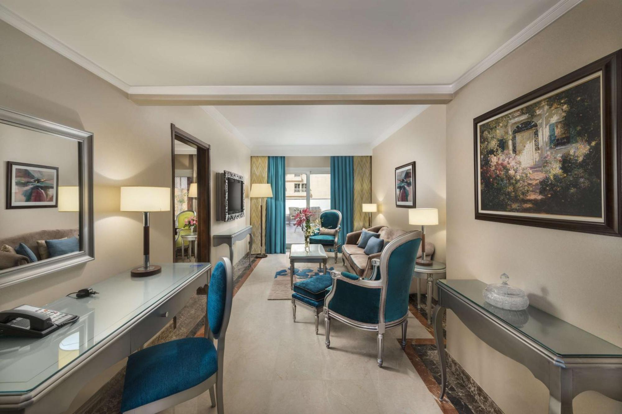 Hilton Alexandria Corniche Hotel Exterior foto