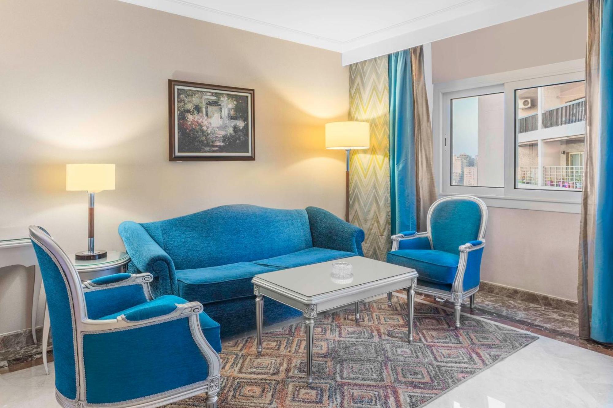 Hilton Alexandria Corniche Hotel Exterior foto Suite