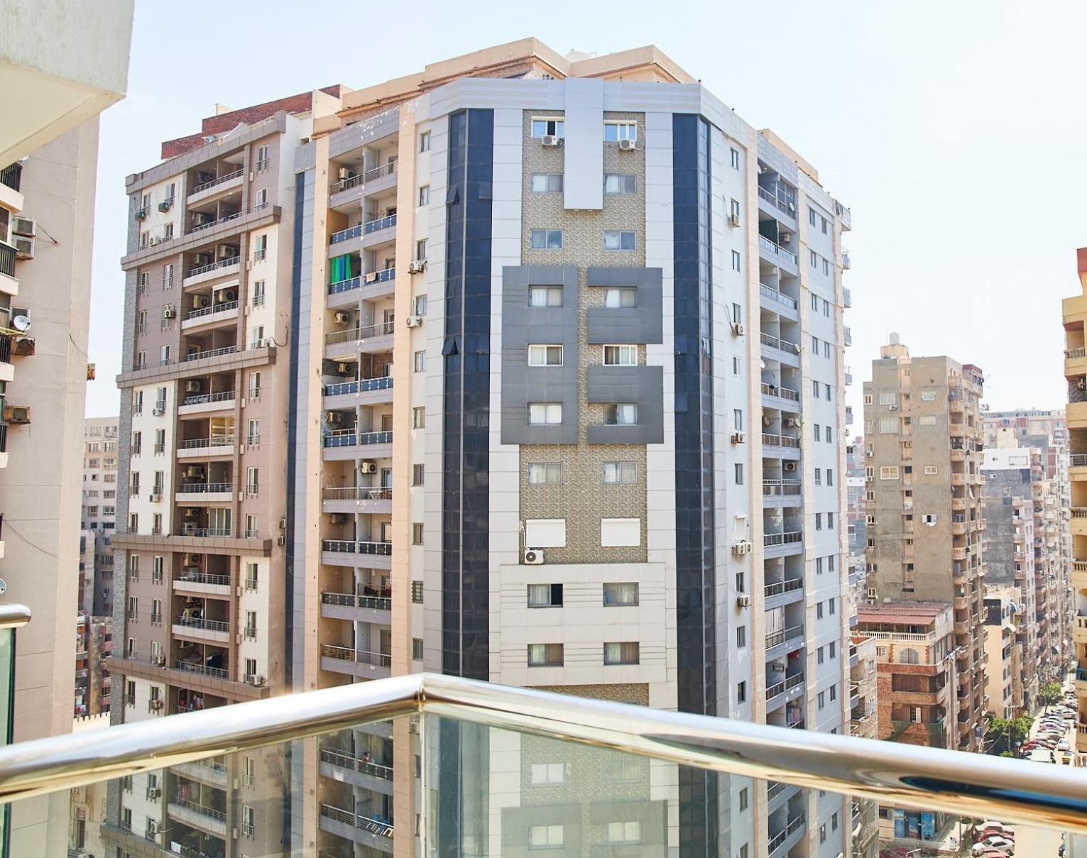 Hilton Alexandria Corniche Hotel Exterior foto Residential buildings in Nasr City
